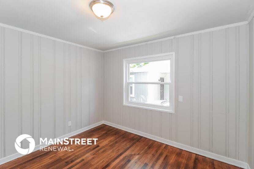 Building Photo - 4065 Meadow Dr