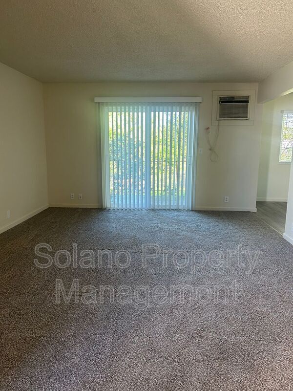 Building Photo - 766 E Tabor Ave