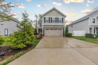 Building Photo - 1005 Marquis Pkwy