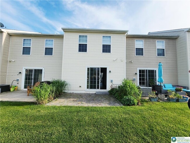 Building Photo - 1447 Artisan Ct