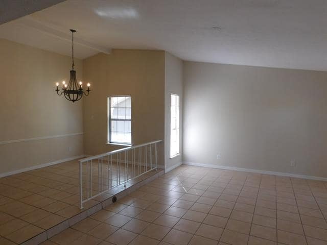 Building Photo - 10371 White Elm Rd