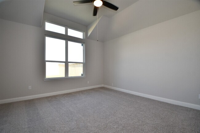 Building Photo - 19722 Dwight Eisenhower Dr