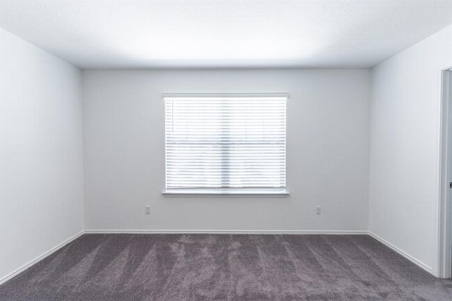 Building Photo - 308 Redonda Dr
