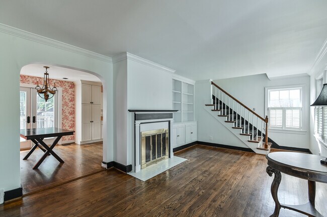 Building Photo - 511 Cannons Ln