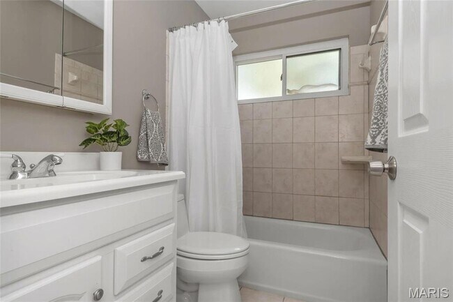 Building Photo - 4562 Tauneybrook Dr