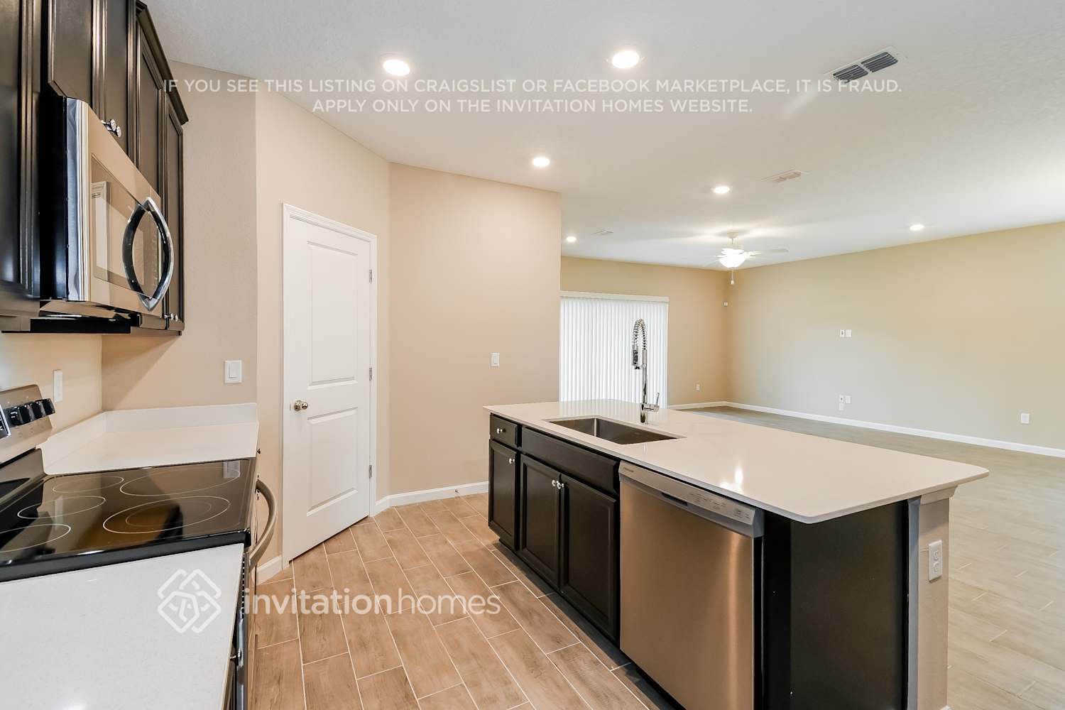 Building Photo - 9835 Lemon Balm Wy