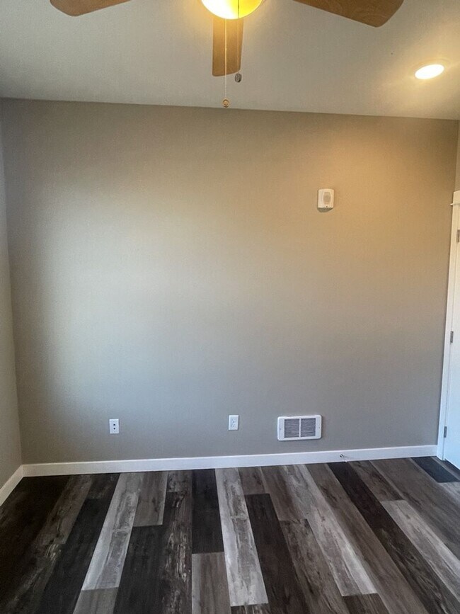 Building Photo - Preleasing, 2 Bedroom 2 Bath (Modified - ADA) Apartment