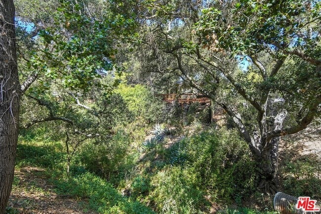 Building Photo - 21652 Encina Rd