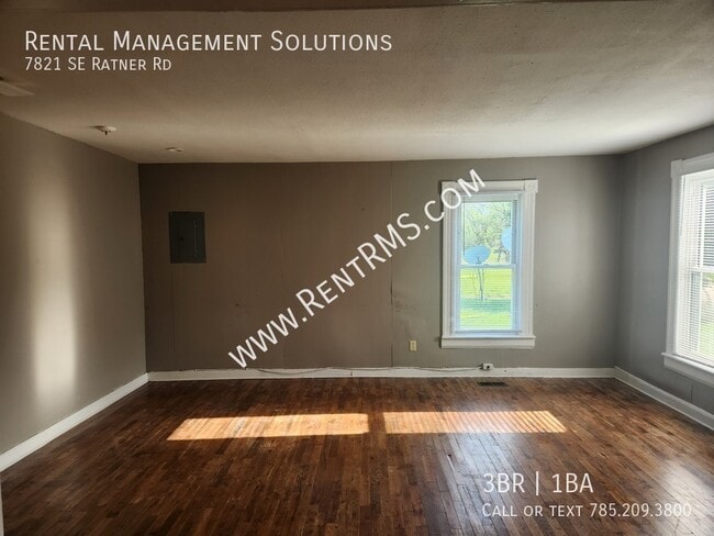 Building Photo - 7821 SE Ratner Rd