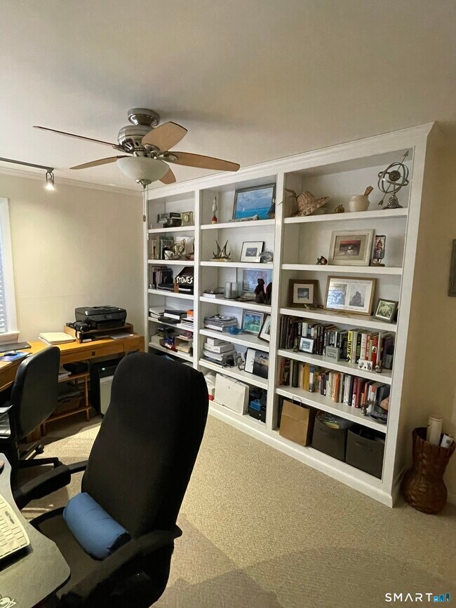 Building Photo - 51 W Lake Ave