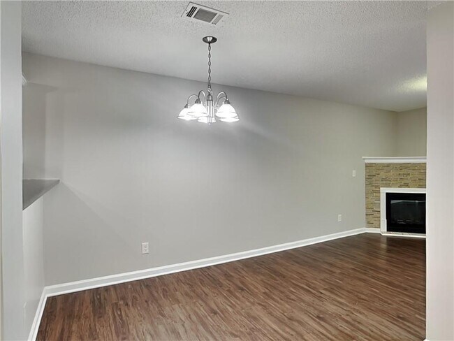 Building Photo - 20 Fieldview Ln