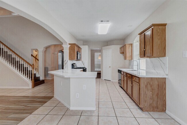 Building Photo - 155 Perfidia Dr