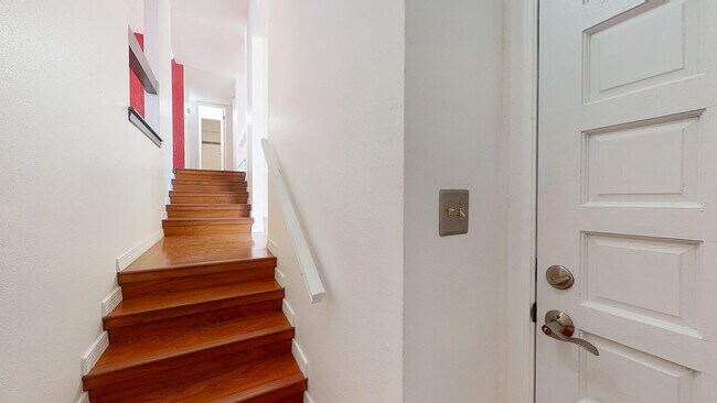 Building Photo - 4842 Excalibur Dr