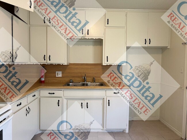 Building Photo - Home Sweet Home- Move In Special!!!!