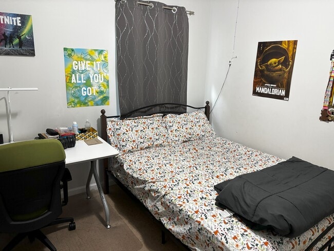 Building Photo - 5600 Moresby Ct