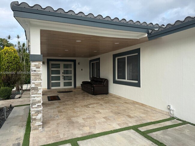 Building Photo - 13412 SW 68th Terrace