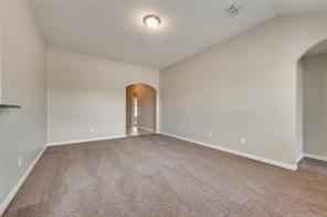 Building Photo - 2106 Bluebell Dr