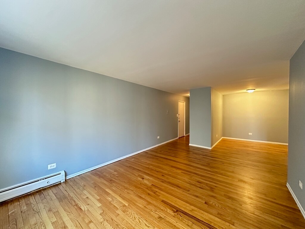 Building Photo - 1515 W Morse Ave