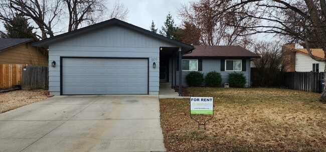 Primary Photo - 1377 E Wright St
