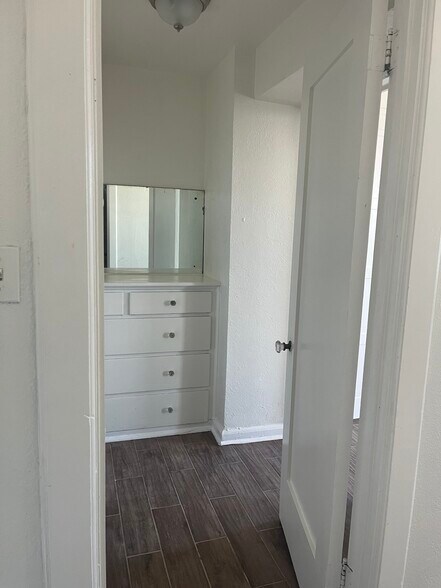 Building Photo - 455 E Ocean Blvd