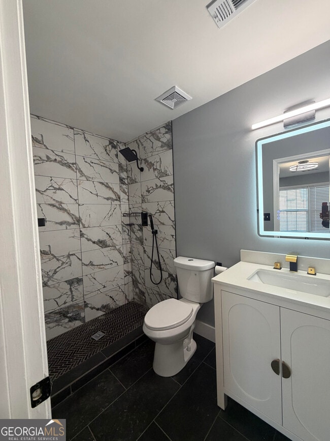 Building Photo - 5505 Park Pl S