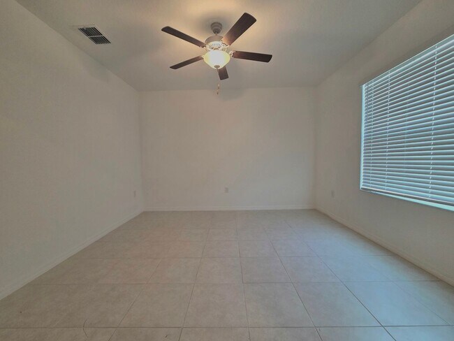 Building Photo - 2787 Red Egret Dr