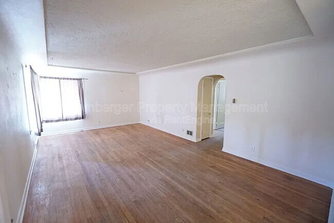 Building Photo - 1808 W 2nd Ave