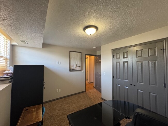 Building Photo - 3261 S 1500 W