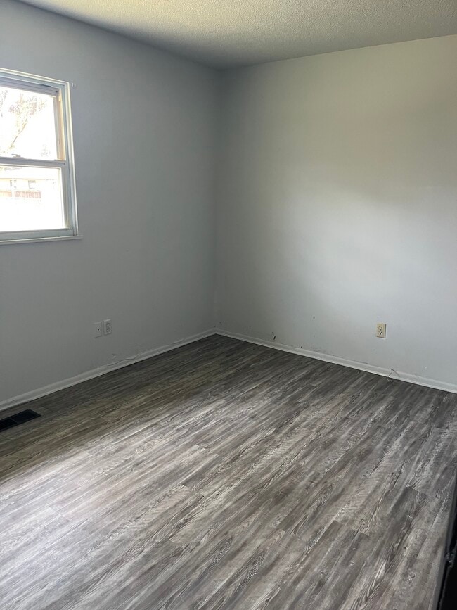 Building Photo - 1306 Cleveland-