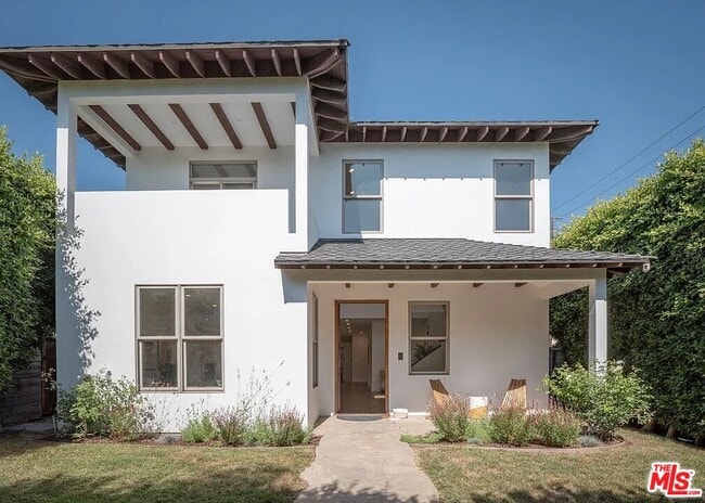 Building Photo - 3496 Redwood Ave