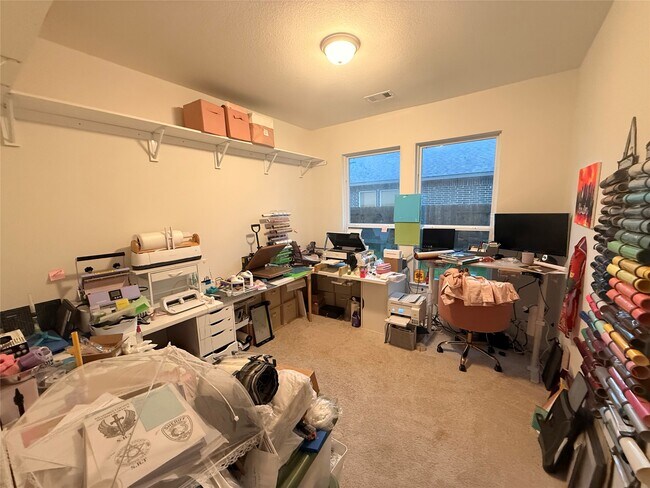 Building Photo - 23609 Zinfandel Dr