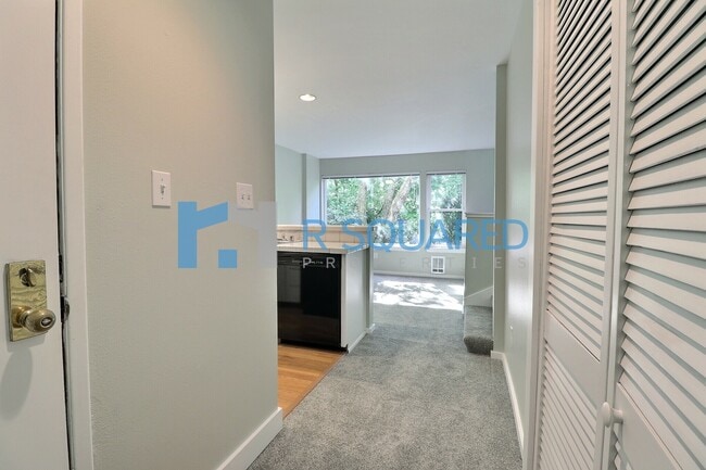 Building Photo - 3910 Whitman Ave N