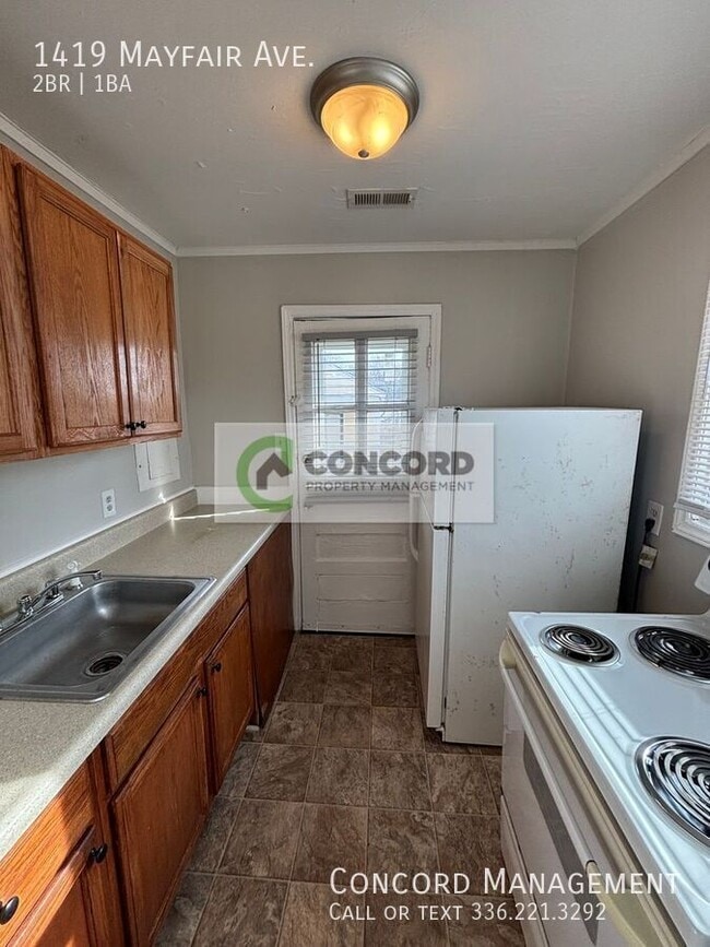 Building Photo - 1419 Mayfair Ave