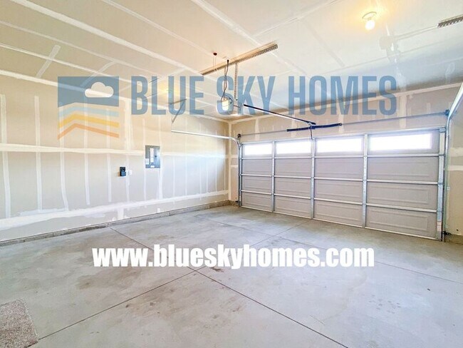 Building Photo - 173 W Norwich St