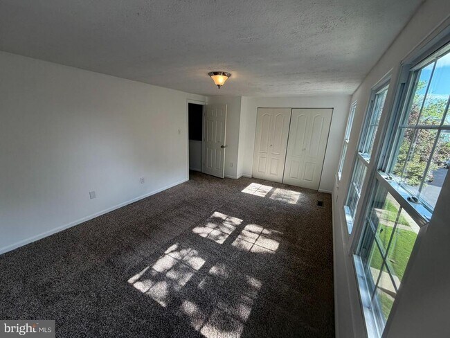Building Photo - 3349 Garrison Cir