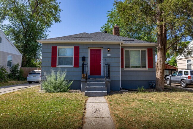 Building Photo - 356 E Utopia Ave