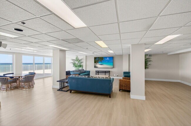 Building Photo - 4511 S Ocean Blvd
