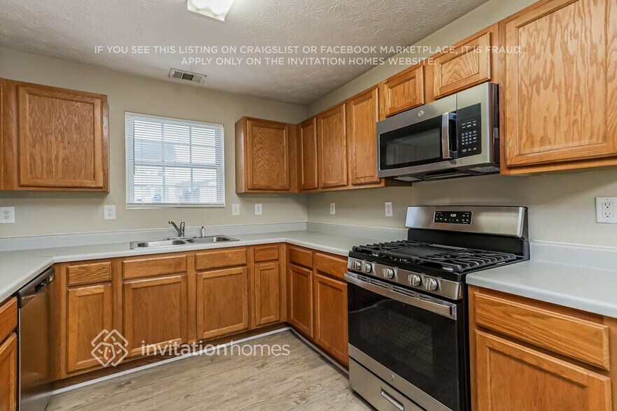 Building Photo - 5055 Tussahaw Way