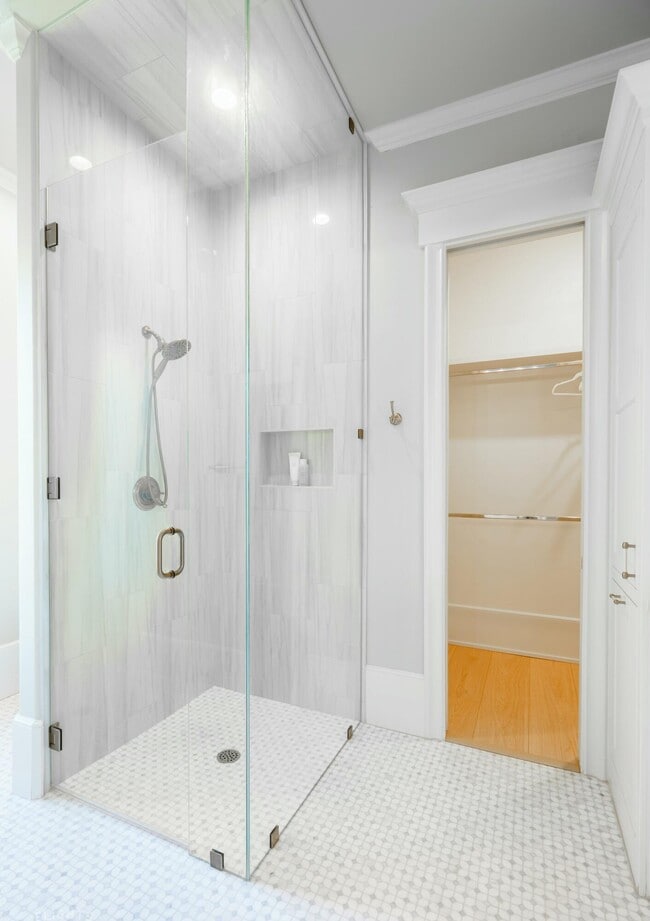 Building Photo - 4011 140th St