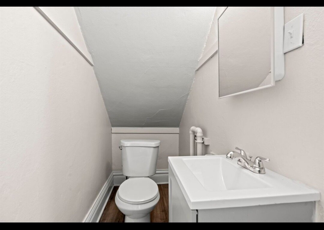 Building Photo - 93 Harrison Pl