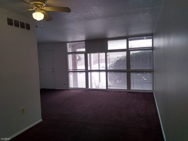 Building Photo - 56 W High St