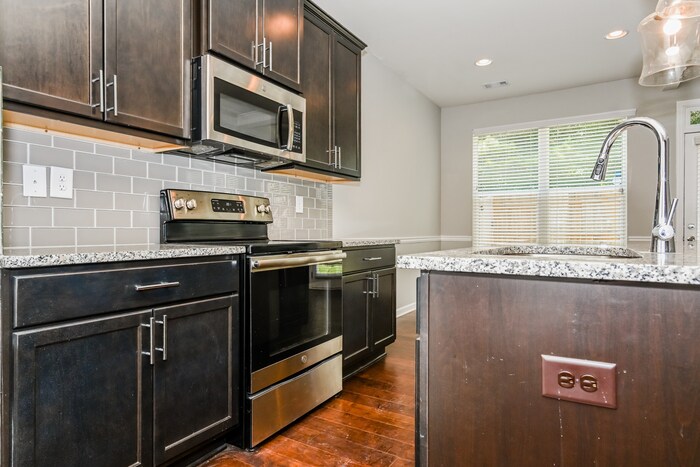 Building Photo - 2915 Emme Ct