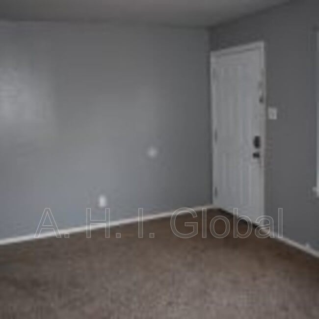 Building Photo - 4615 S Lipscomb St