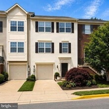 Building Photo - 16318 Elkhorn Ln