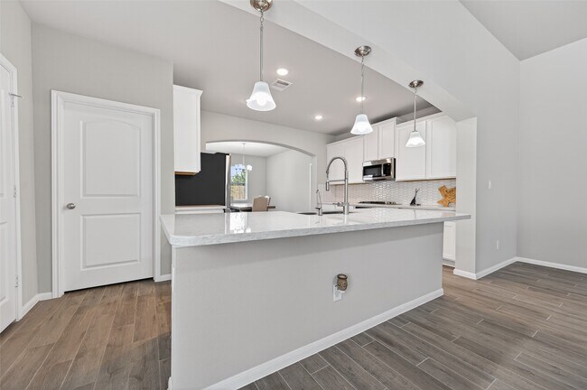 Building Photo - 11676 Whirlaway Dr