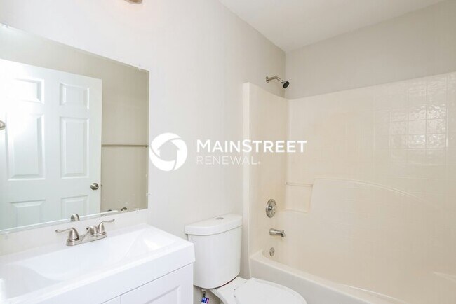 Building Photo - 3 Bedroom Pet-Friendly Home in VERO BEACH,...