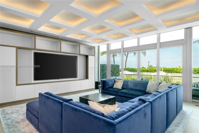 Building Photo - 321 Ocean Dr