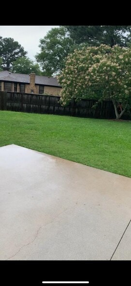 Patio 2 - 2436 Apiary Ct