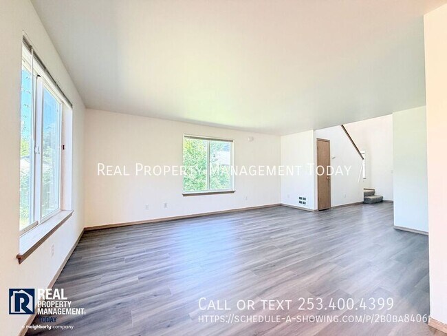 Building Photo - 1539 E 91st St
