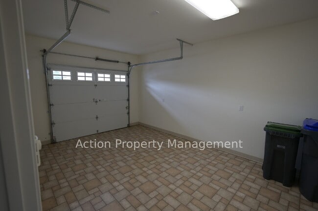 Building Photo - 2+ bed, 2 bath, 3 car garage in Sherwood Village, Sequim